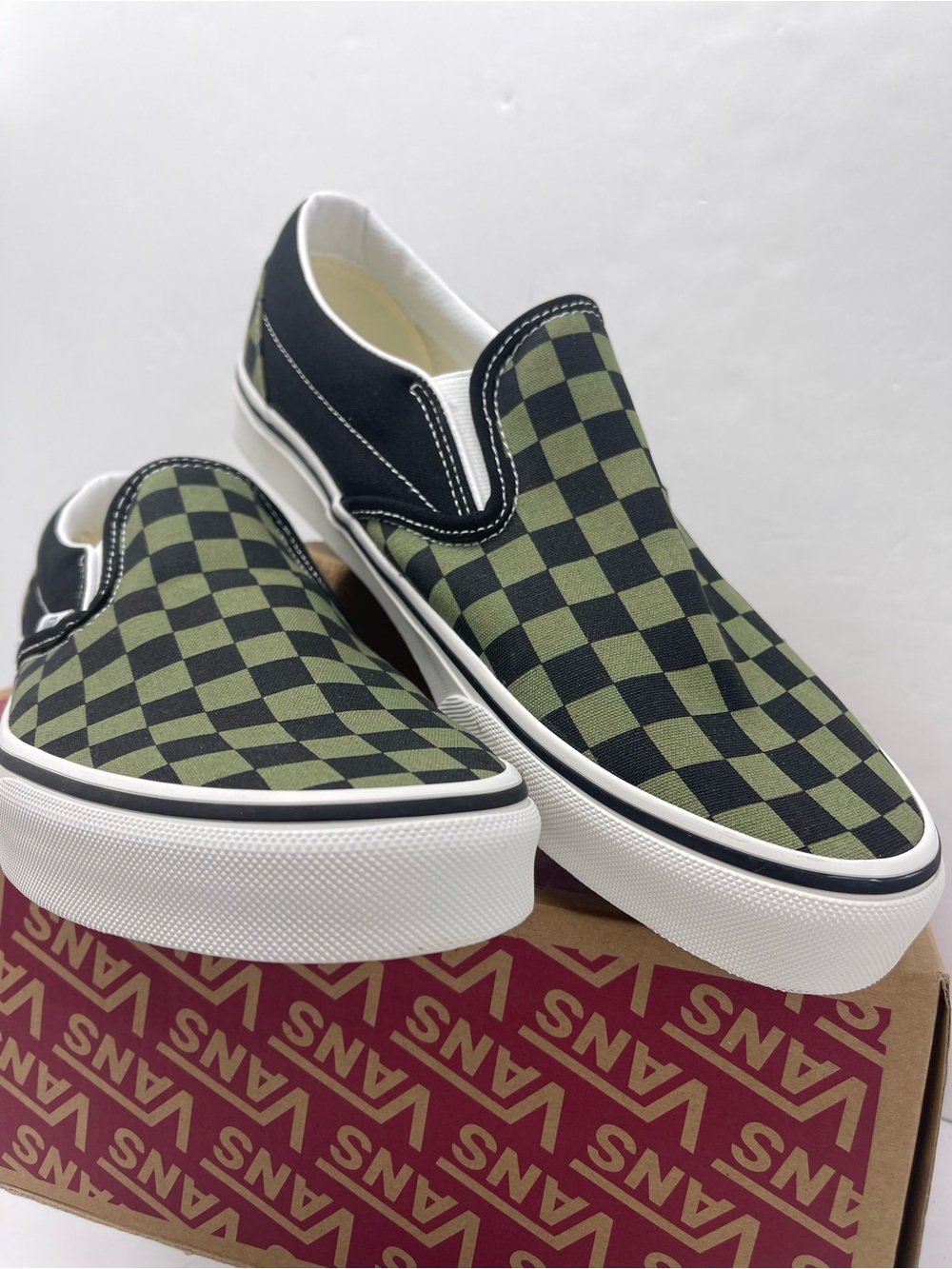 Vans Men’s Sz 10 Classic Slip-On Pop Check Loden Green
VN000D6BZBF Sneakers - Picture 5 of 16